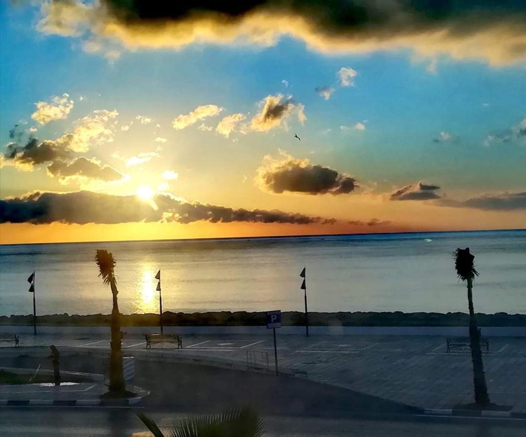 Hotel La Corniche Al-Funajdik Zewnętrze zdjęcie