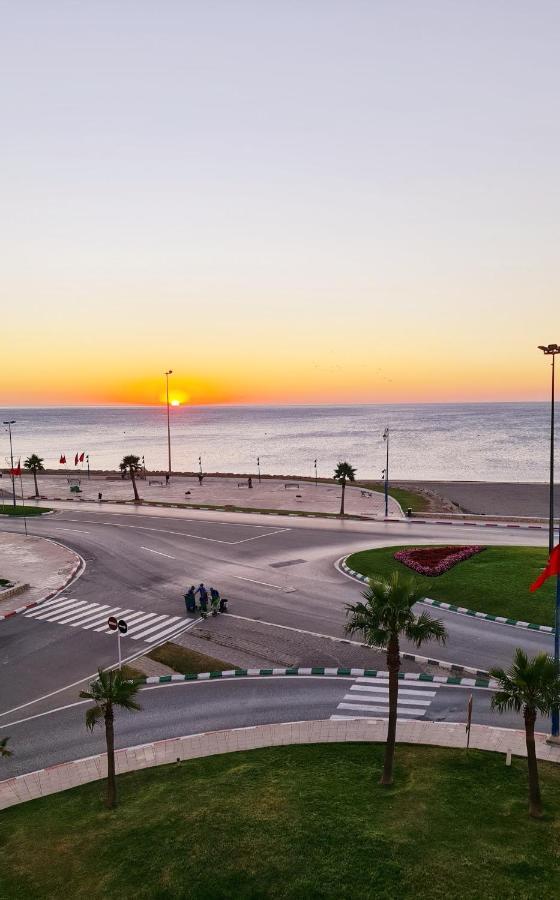 Hotel La Corniche Al-Funajdik Zewnętrze zdjęcie